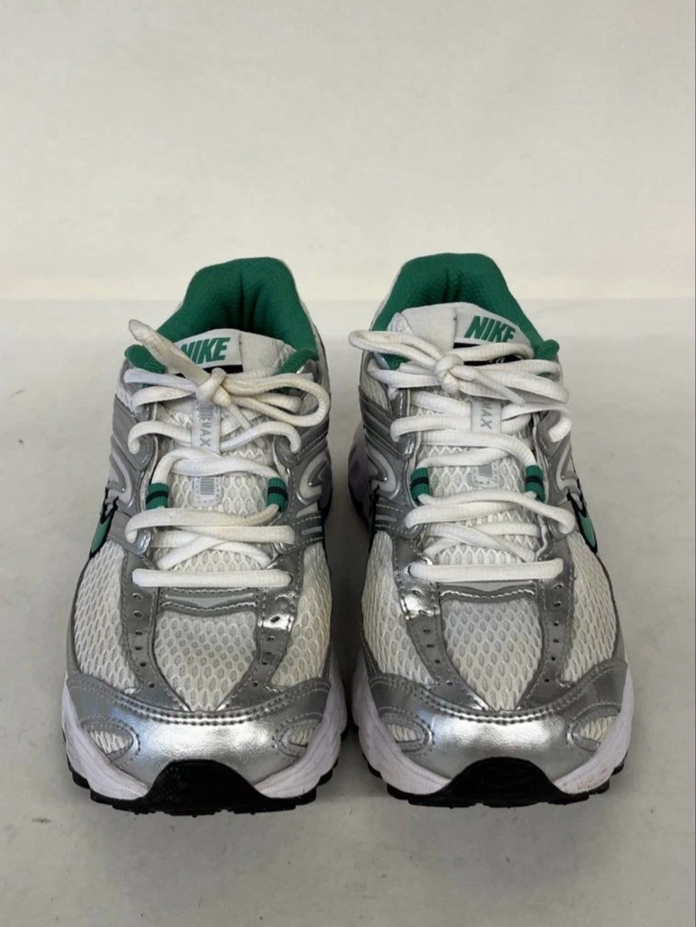 Nike Air Max Women’s Green White Moto 2K Running Sneakers Size 7